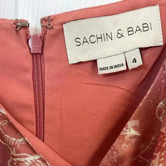 NWOT SACHIN AND BABI WOMENS SIZE 4 ALETTA DRESS PINK AND GOLD - Picture 5 of 5